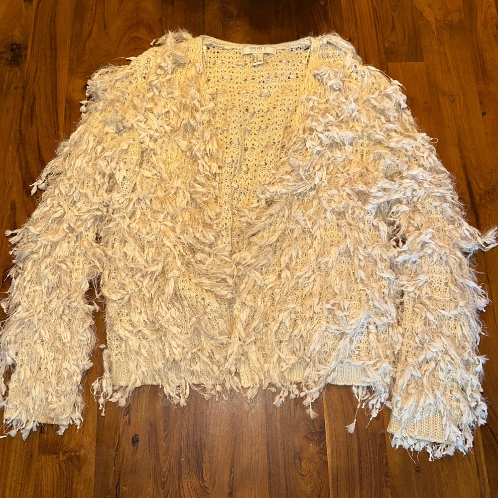 Forever 21 Women’s Cream Fringe Women's Sweater Size Medium.